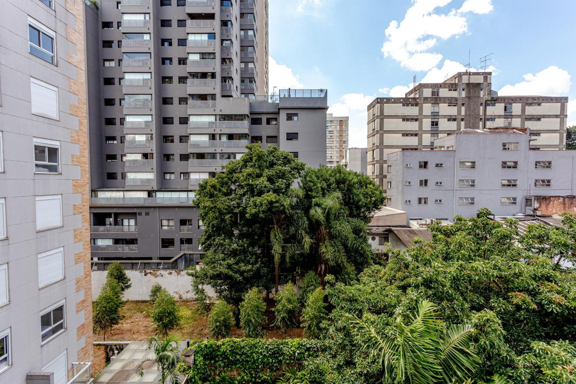 Moderno Em Pinheiros Com Ac | Brazilian Corner * São Paulo